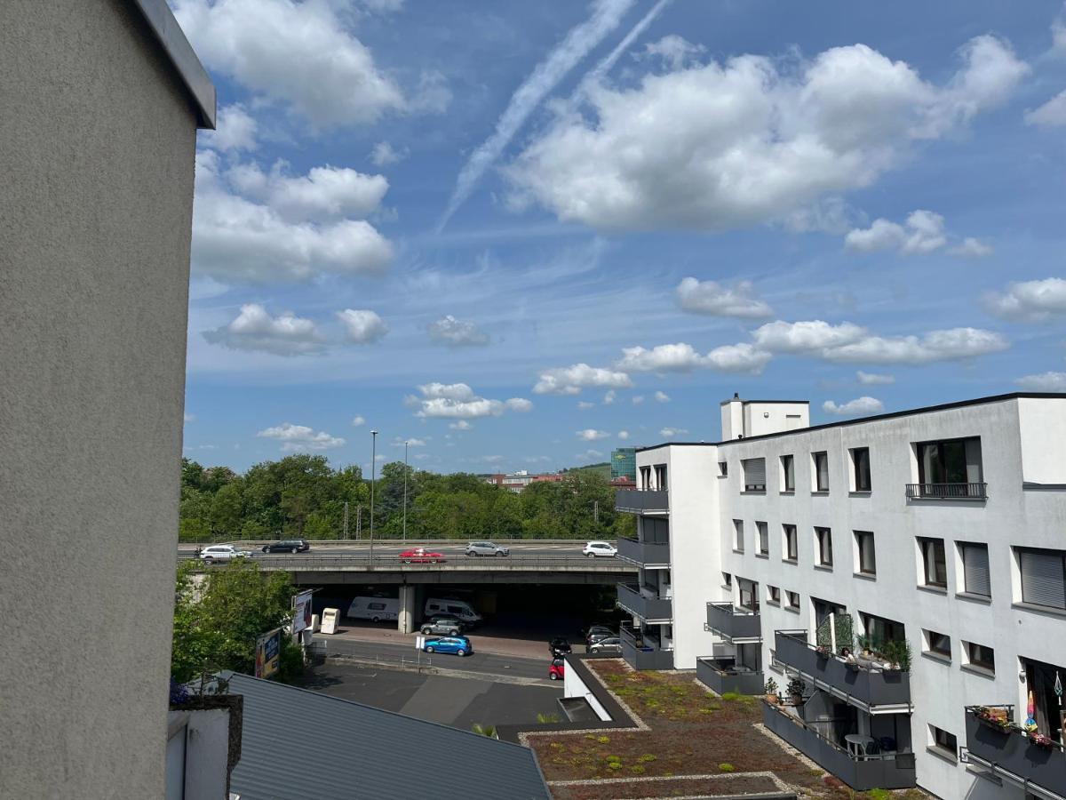 Apartment Naehe Hauptbahnhof Und Innenstadt Würzburg Eksteriør bilde